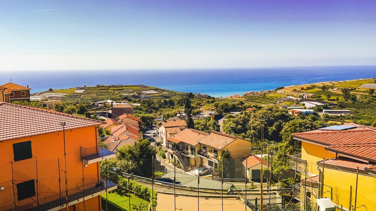 Terzorio Mar Ligure-Trilocale Vista Mare Apartamento Exterior foto